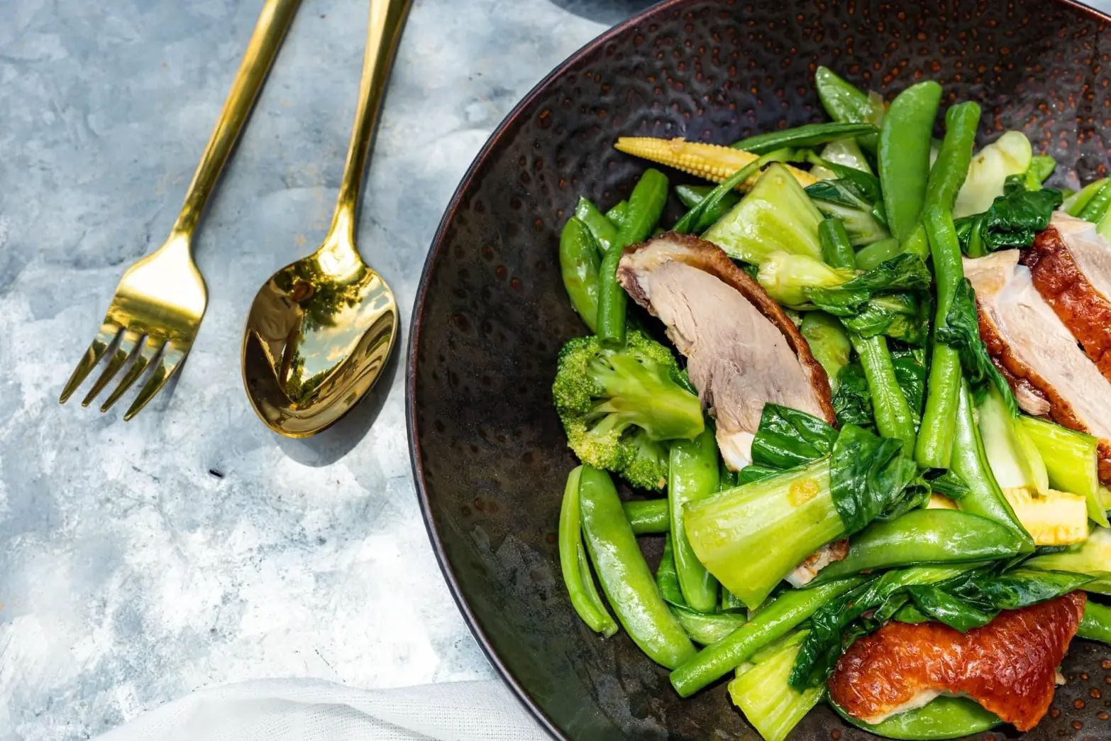 line_oa_chat_250828_130627_group_8